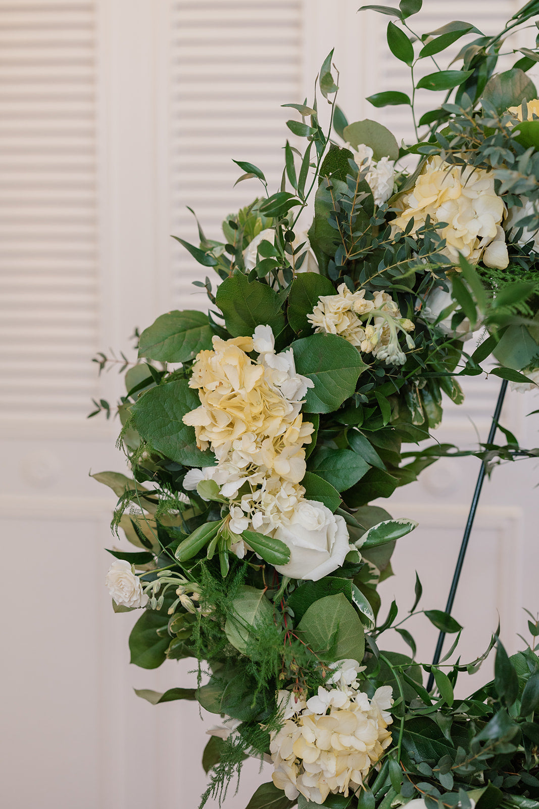 Juniper Signature 22" Wreath